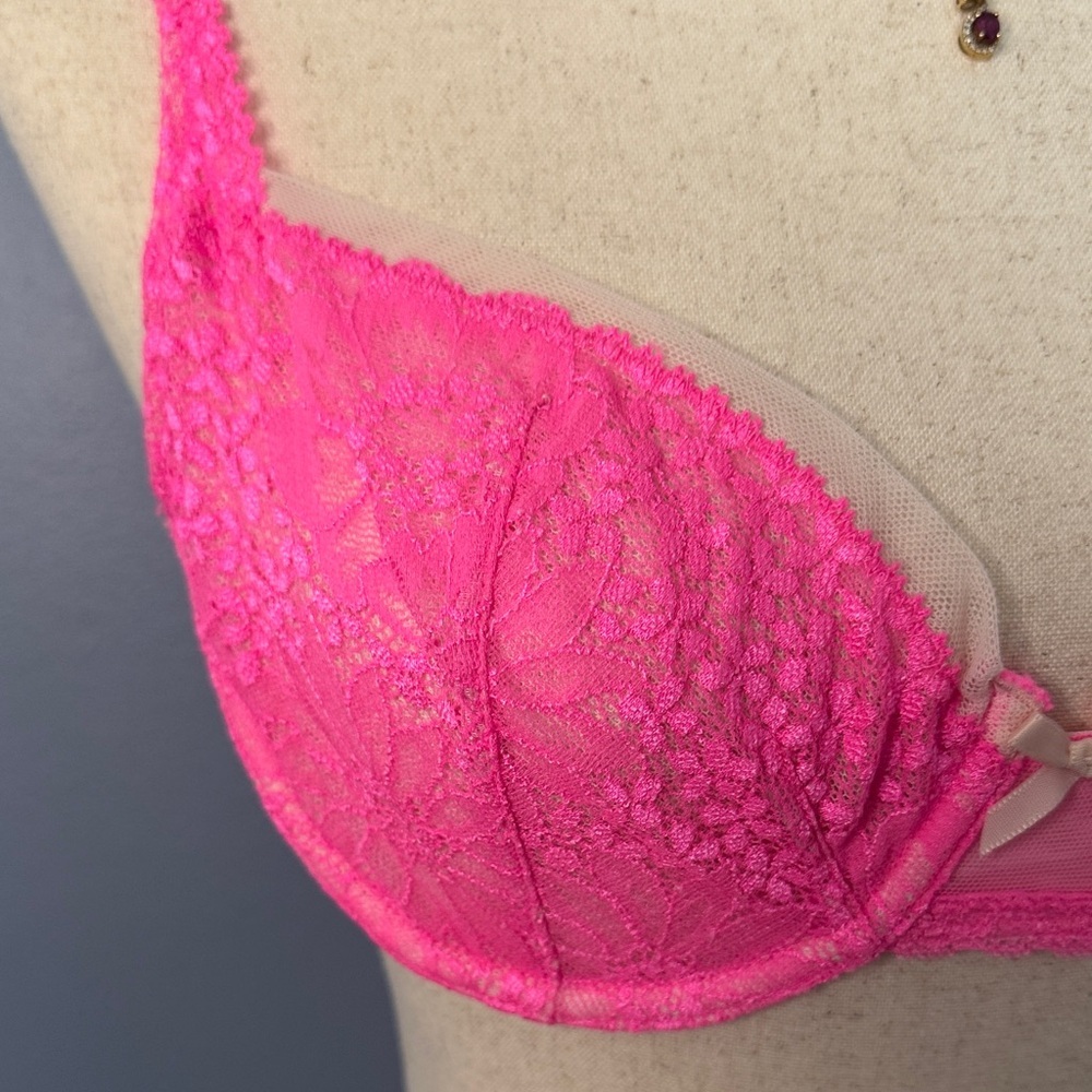 Victoria's Secret Dream Angels Hot Pink Sheer Lace Unlined Demi Bra 34C - Picture 4 of 16